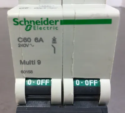 SCHNEIDER ELECTRIC 60158 MULTI 9 C60 6A 240VAC CIRCUIT BREAKER 4D