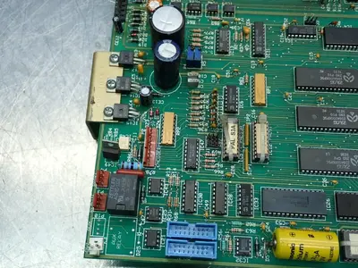 USED HAAS AUTOMATION 323051E