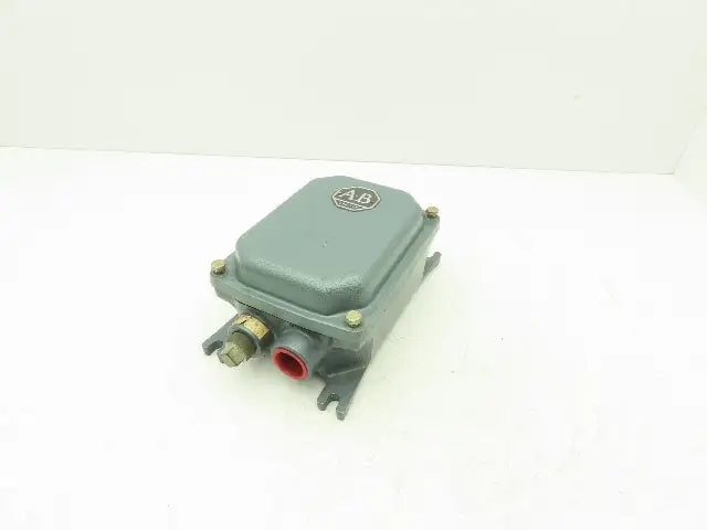 Allen Bradley 849-ZCD33 Hazardous Location Enclosure 6x8x4" Enclosure only