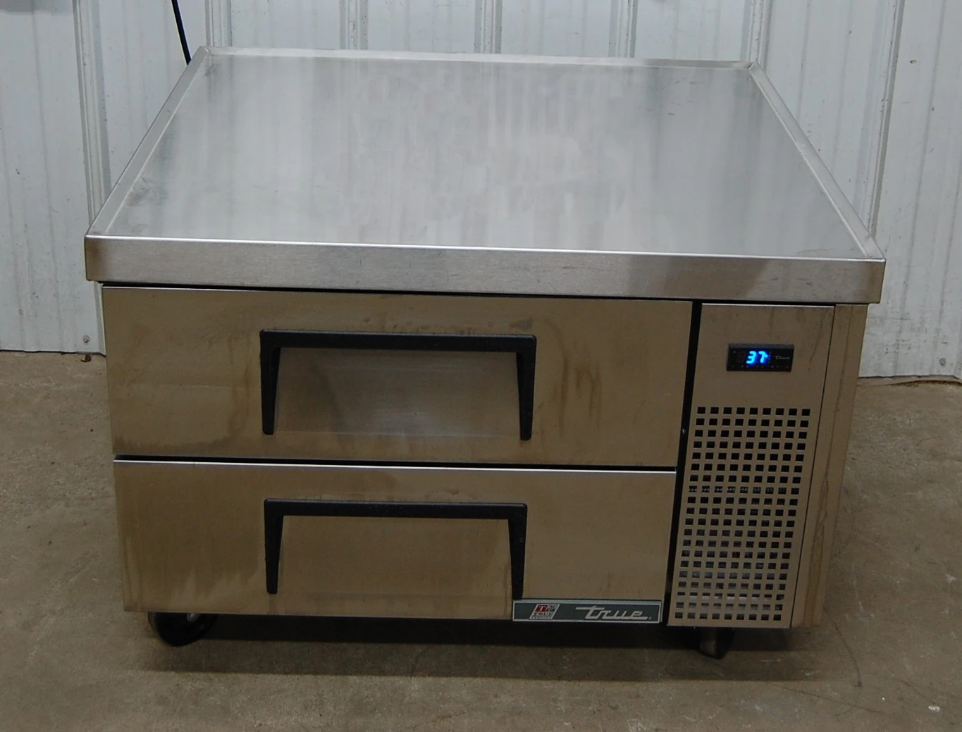 142-1123 True TRCB-36 3 Foot Refrigerated Equipment Stand