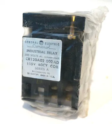 NEW GENERAL ELECTRIC CR120A02002AD RELAY