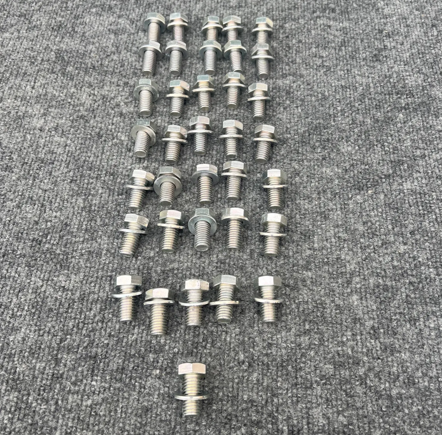 New | in-Stock Grainger U20360.050.3600 Bolts California US | Davliegogo LLC #1706162