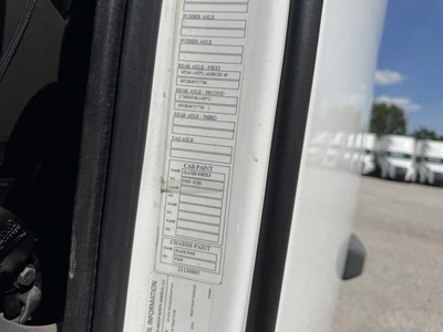 Used 2021 VOLVO VNL760 Conventional trucks Indiana US | Miedema Asset Management Group #1414630