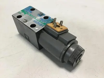 USED VICKERS DG4V3S22AMUHL760EN490