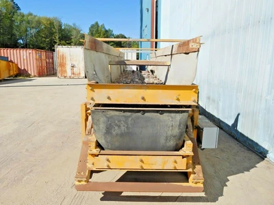 Used BINDER + CO. SL1000GX 6.7 Vibratory Screens Ohio US | Equipment Recovery Corp. #1331256
