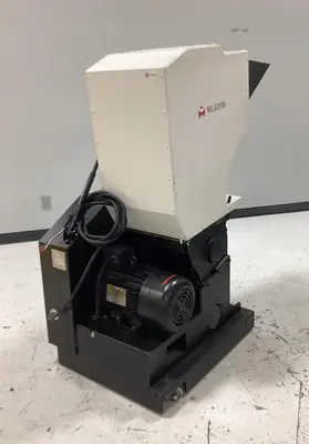 USED MILACRON MG-814