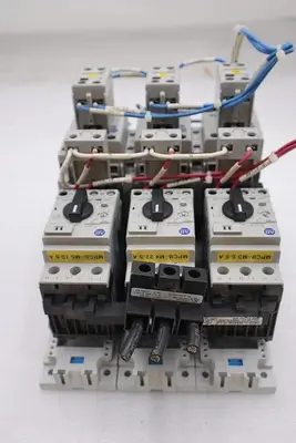 ALLEN BRADLEY 140M-D8E-C10 CIRCUIT BREAKER WITH 100-C30*00 CONTACTOR #4822-A