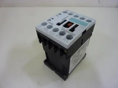 USED SIEMENS 3RT1015-1AK61