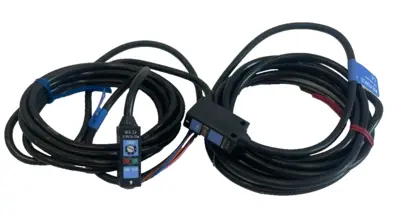 NEW KEYENCE PZ-51 PHOTOELECTRIC TRANSMITTER RECIEVER SET PZ51