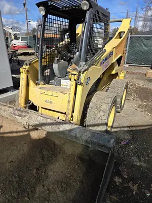 USED 2005 KOMATSU SK1026-5N