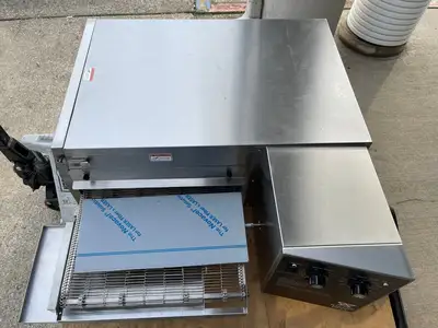New | in-Stock Bakers Pride NEW 2018 Bakers Pride ICO-1848 Single 18" Belt Electric Conveyer Oven 208V - JS Conveyor Ovens Illinois US | Falcon Restaurant Supply #1376355