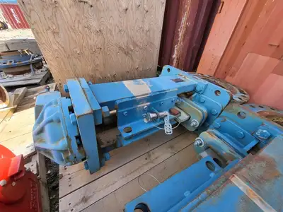USED DEZURIK KHP