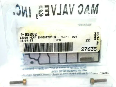 2 NEW MAC VALVES M-92002 PNEUMATIC VALVE M92002