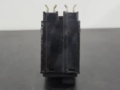 USED SQUARE D QO220