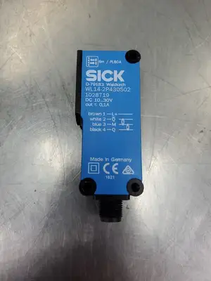 Sick WL142P430S02 Proximity Sensor, P/N:1028719, 1030VDC. 5C28/2