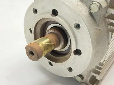 USED ATTI 3-PHASE MOTOR 6.14/3.55A 230/400V 1.5KW APE71/2 B14