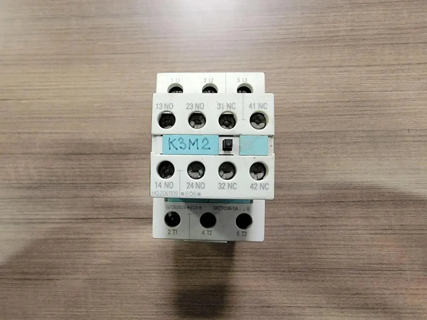 USED SIEMENS 3RT1036-1AK60