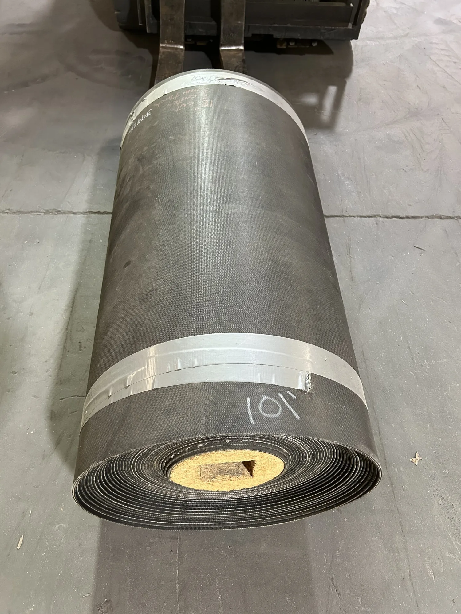 New 35.5″ Textured Rubber Conveyor Belt 3mm x 101′
