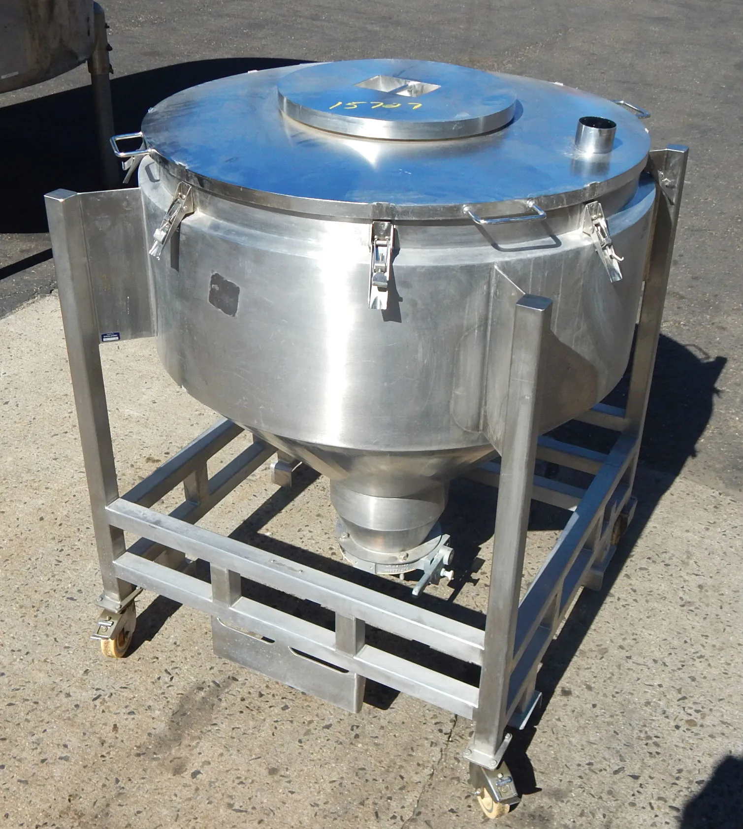 USED 20 CU/FT BULK HOPPER 20 CU/FT