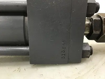 USED PARKER 313544