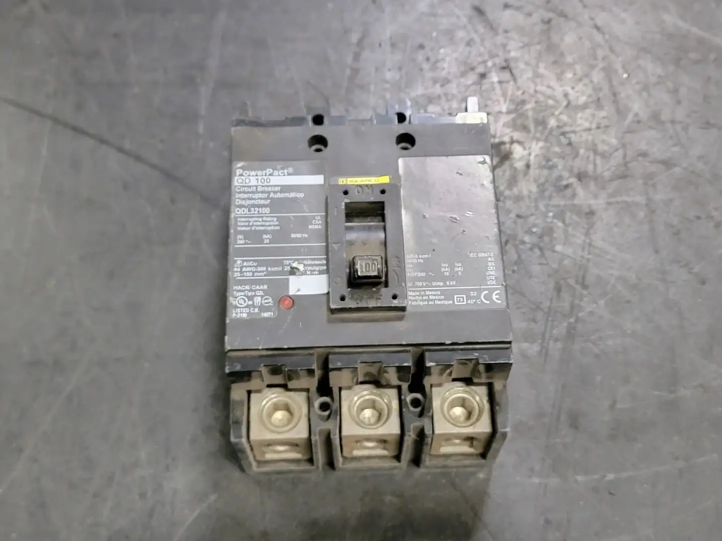 USED SQUARE D QDL32100