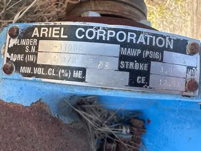 Ariel 8” x 4.375” Tandem SP Cylinder SN C-37005 C-37006