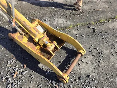 USED 2012 CATERPILLAR 307