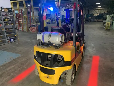 USED 2013 YALE GLP050VXNGSE084