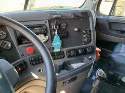 Used 2014 FREIGHTLINER CASCADIA Conventional trucks Florida US | Proxy Equipment #1384984
