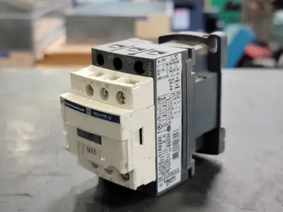 USED TELEMECANIQUE LC1D12G7