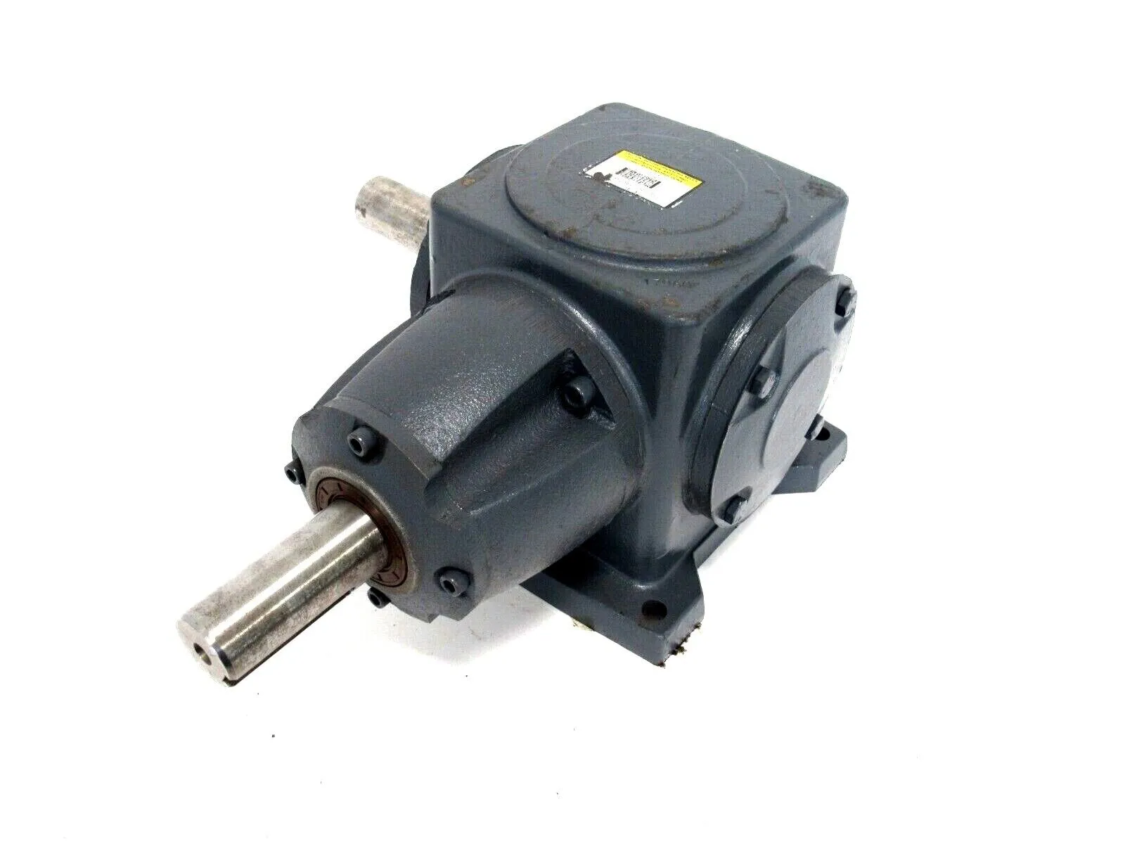 NEW BOSTON GEAR R158-A-M1 GEAR REDUCER 1:1 R158AM1