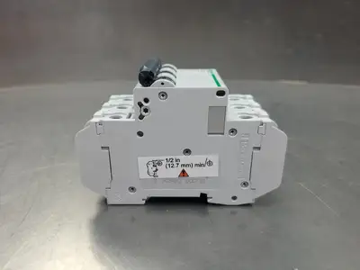 USED Schneider Electric 60173 Multi 9 (C60 5A)