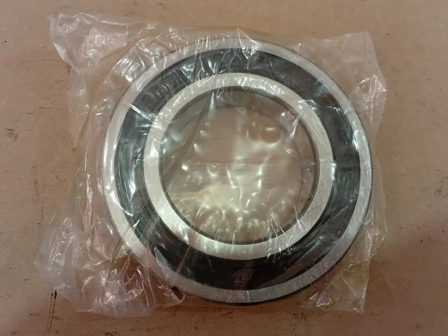 NEW SKF 6214-2RS1