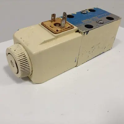 USED VICKERS DG4V-3-2AL-M-U-HL7-60