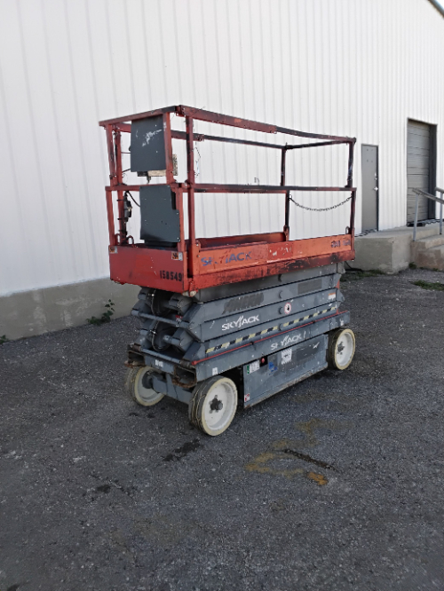 Used 2015 Skyjack SJ3226 Scissor Lifters Texas US | Stack Equipment #1080275