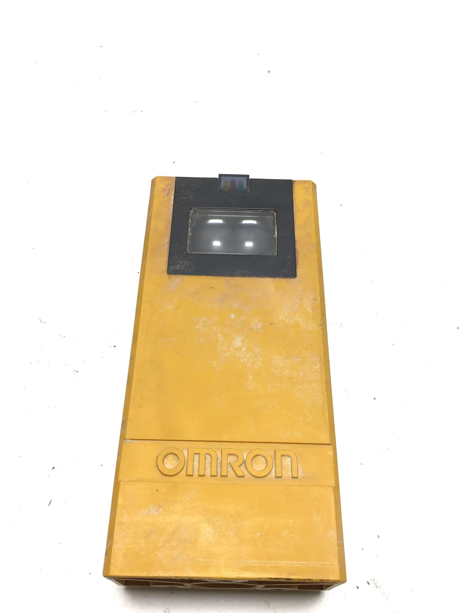 Omron E3K-R10K4 Photoelectric Switch 42/240VAC 24/240VDC