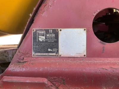 Used 2001 ADVANCE 5 AXLE Concrete Mixer Trucks Michigan US | Miedema Asset Management Group #1579194