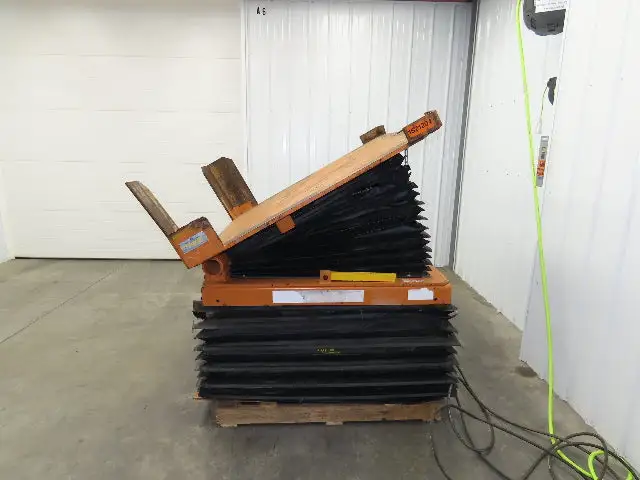 Used AIRFLOAT _UNKNOWN_ Tippers Indiana US | Arrow Industrial #634200