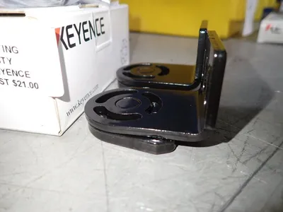 NEW KEYENCE SLVHM