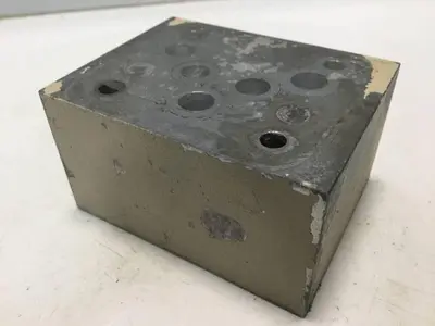 USED UCHIDA Z1S10D130