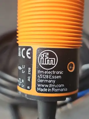 IFM II-2010-AB0A Efector Proximity Sensor (BIN434)