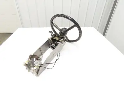 Hyster E50XM-33 Forklift Steering Wheel Column W/Forward & Reverse Selector