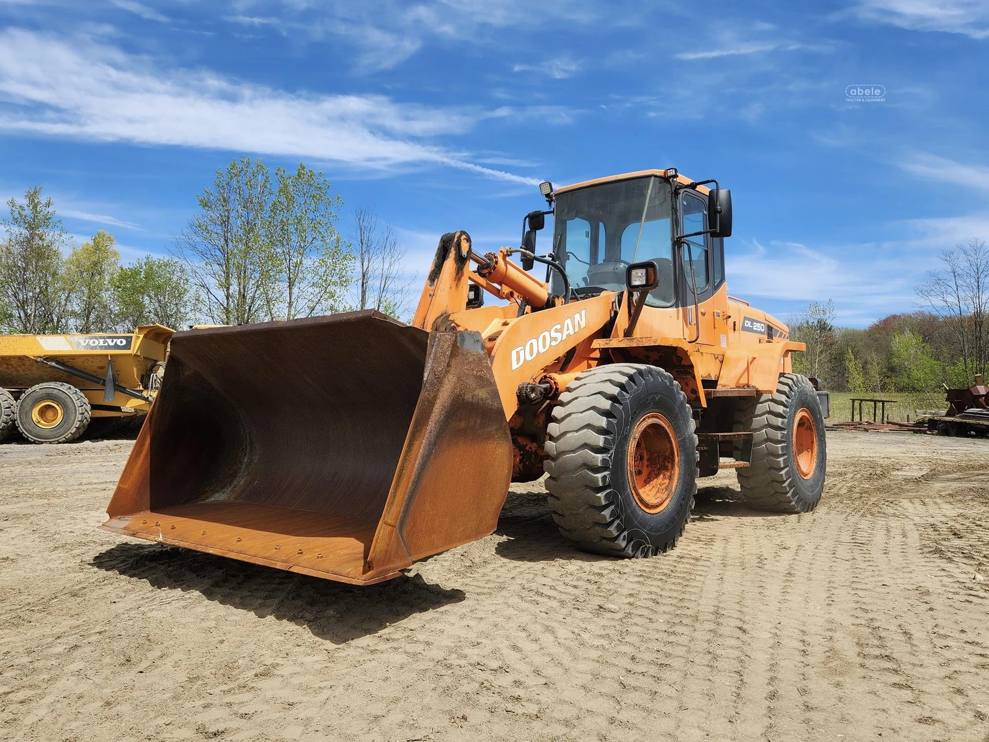 Used 2009 DOOSAN DL250 Wheel Loaders | Abele Tractor #1342919