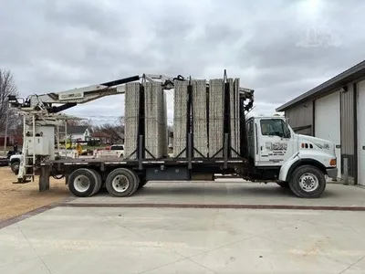 USED 2001 STERLING LT9513