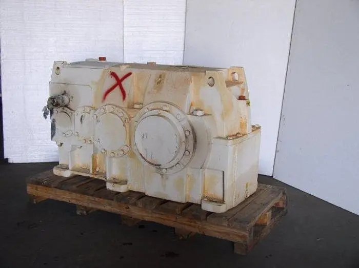 48 HP @ 1,750 RPM 581.7:1 BROOKS HANSEN Model QHPJ4RLK560 Parallel Power Transmission Gear Reducer; S/N 99-R05A2685
