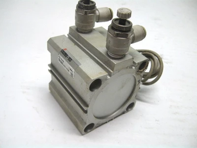 USED SMC SMC CDQ2B50-25D
