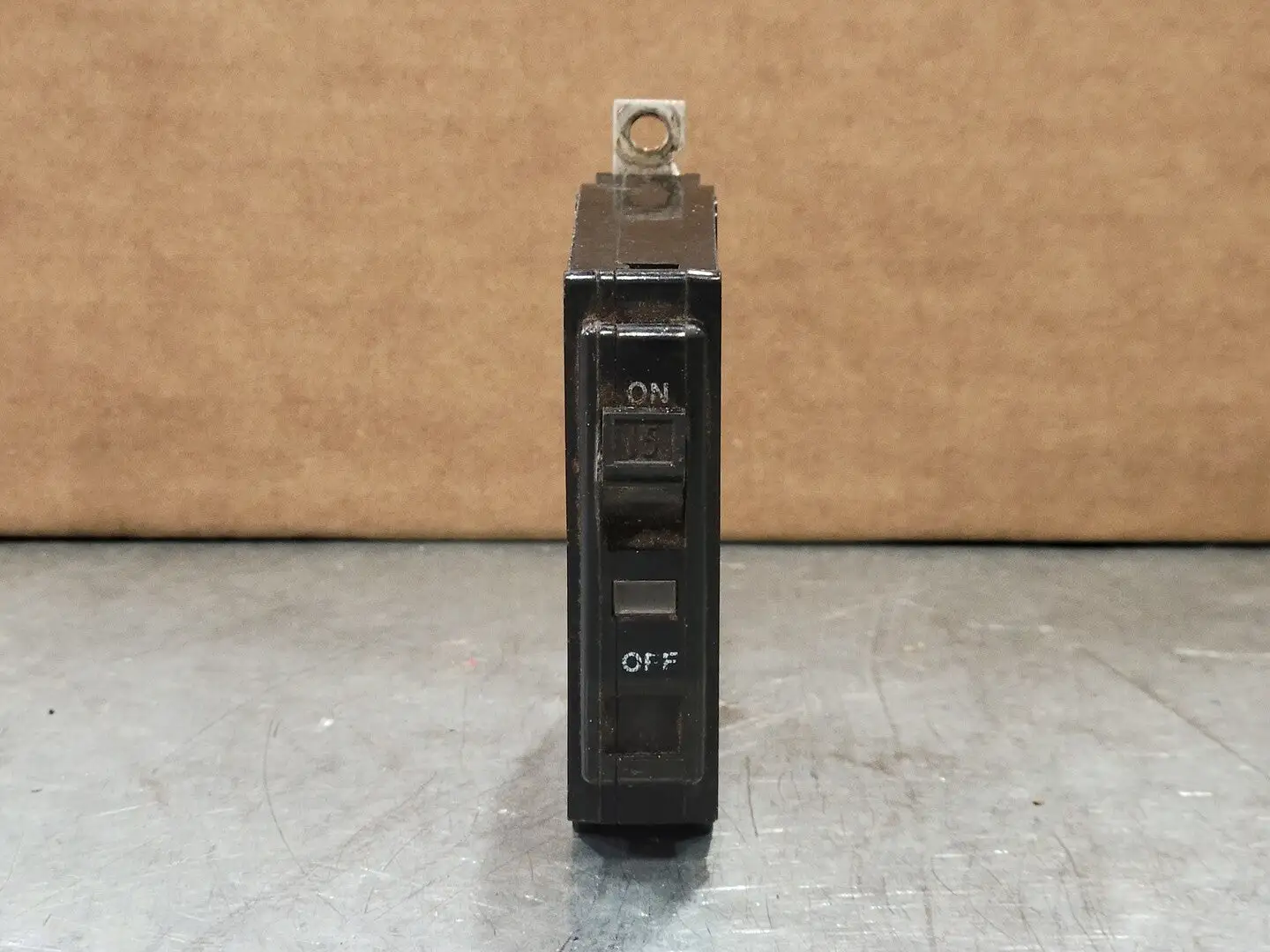 USED SQUARE D QOB115