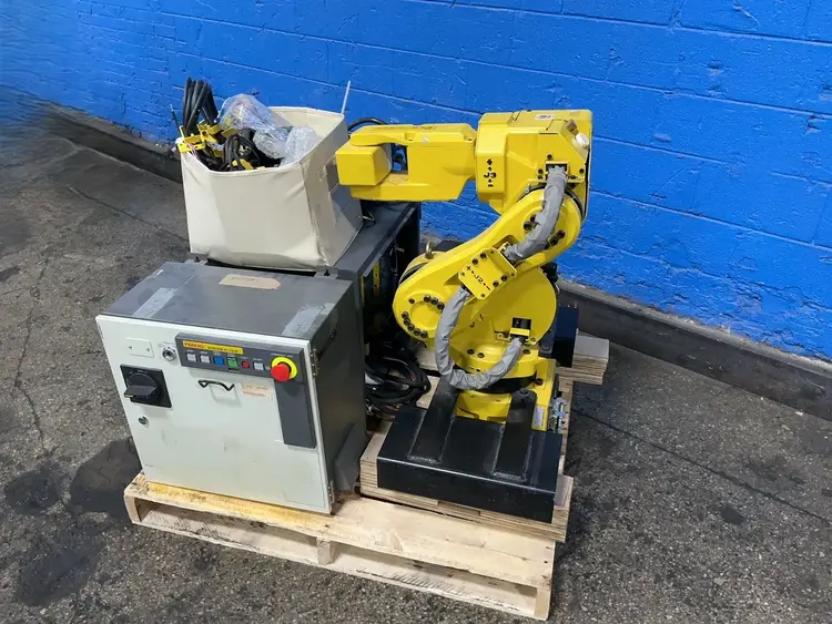 Used 2004 FANUC M6IB/6S Robots Ohio US | HGR 24 #1309885