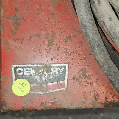 250 Amp AC/DC Stick Welder, Works