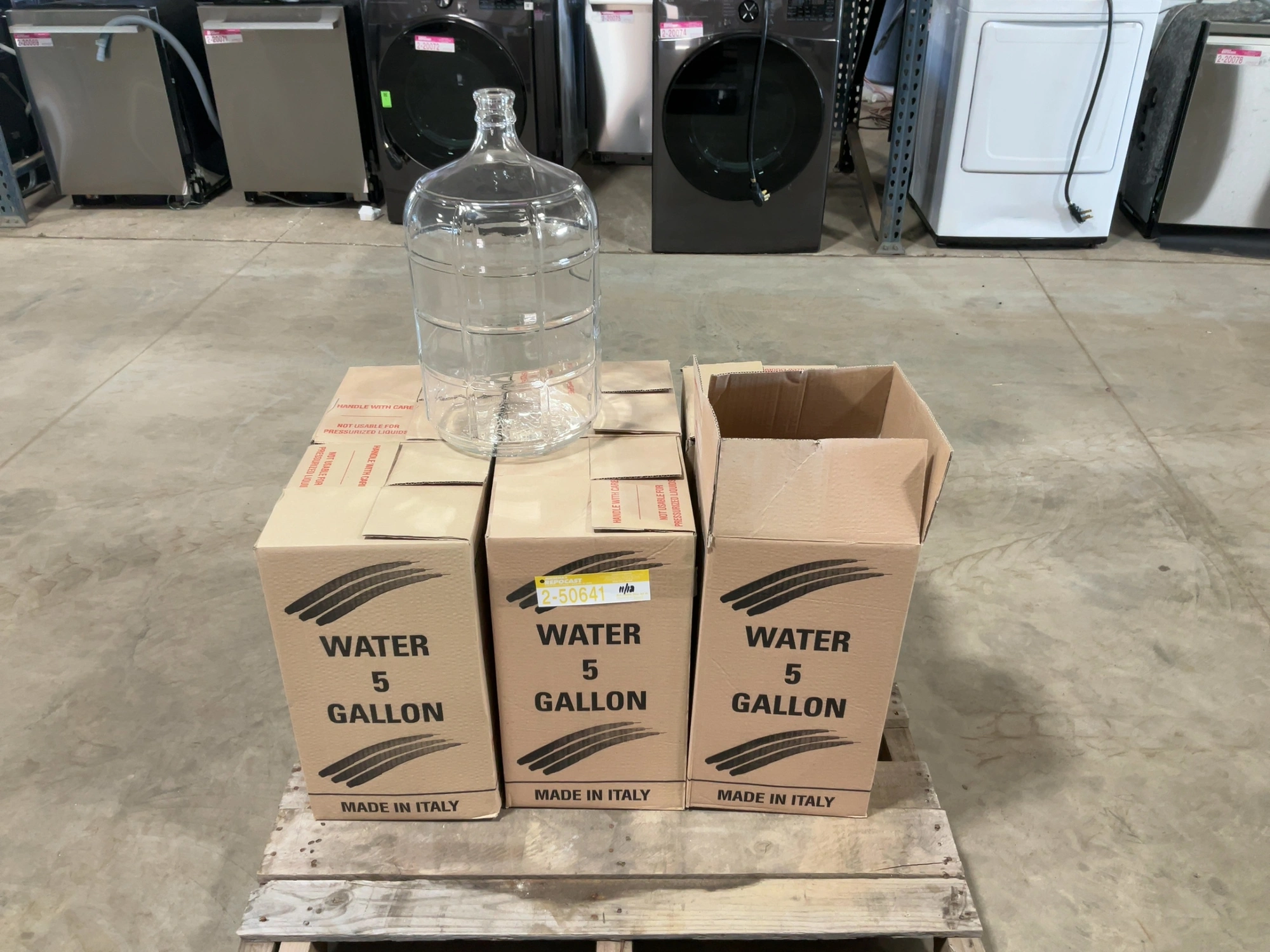 Used LOT OF (6) 5 GALLON CLEAR ITALIAN GLASS CARBOYS Restaurant Storage Containers Michigan US | Miedema Asset Management Group #1580129